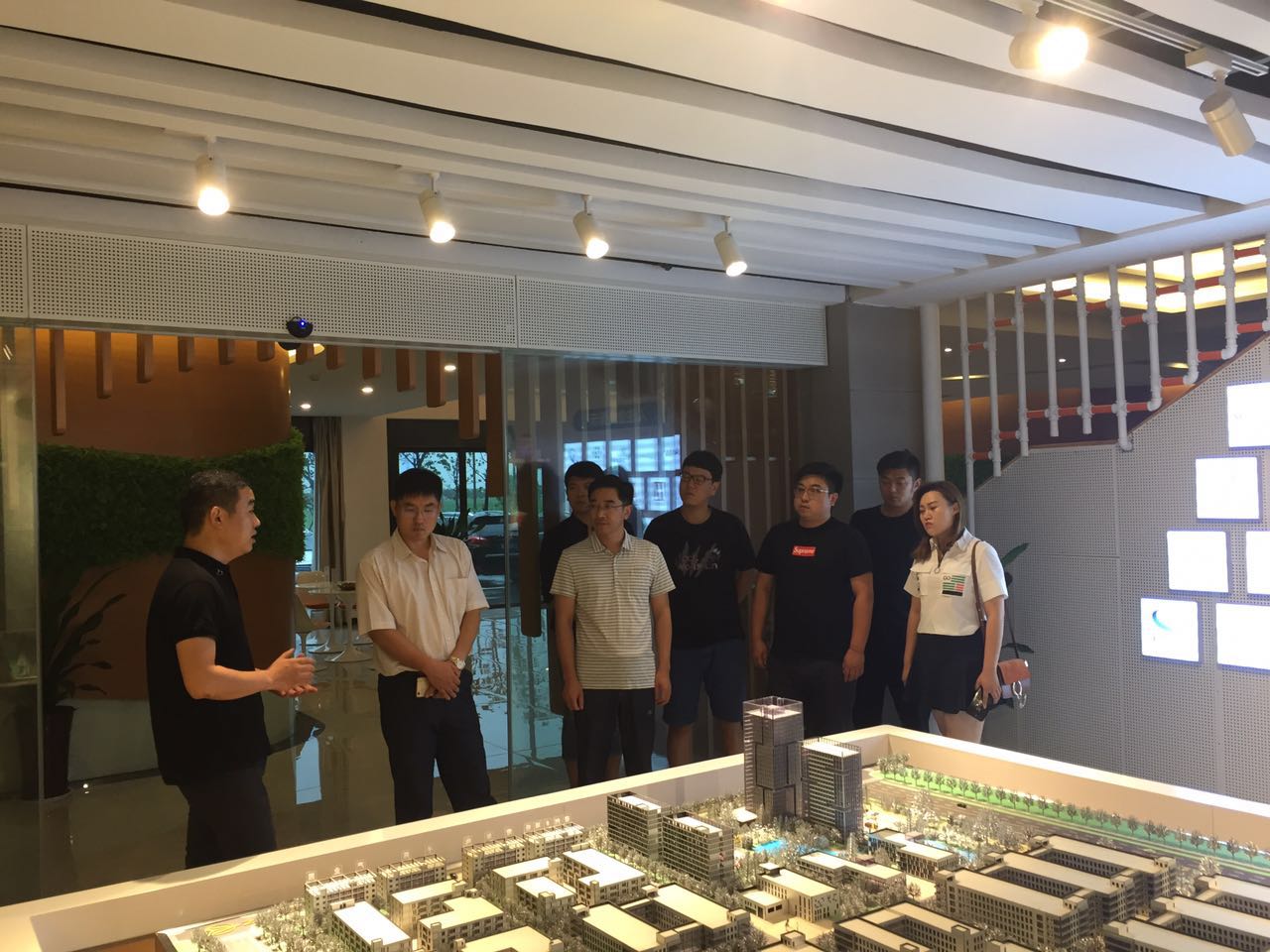 微信图片_20170803075621.jpg